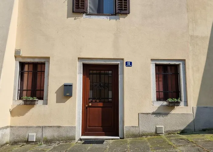 Tor Cucherna 11 Apartamento Trieste