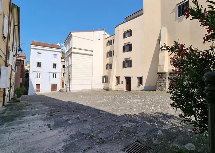 Tor Cucherna 11 Apartamento Trieste